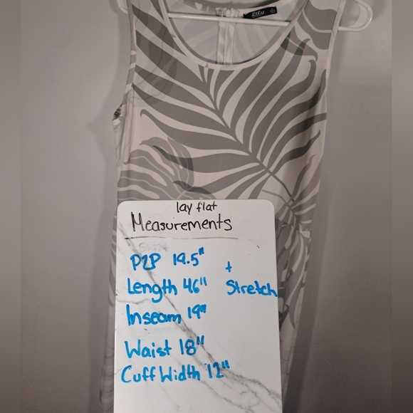 LILY by Firmiana Jumpsut with wide leg size large - Picture 7 of 7